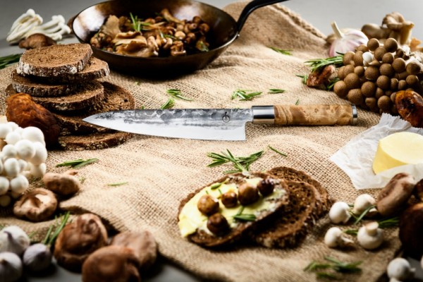 VG10 Forged Kochmesser mit Klingenschutz aus Leder